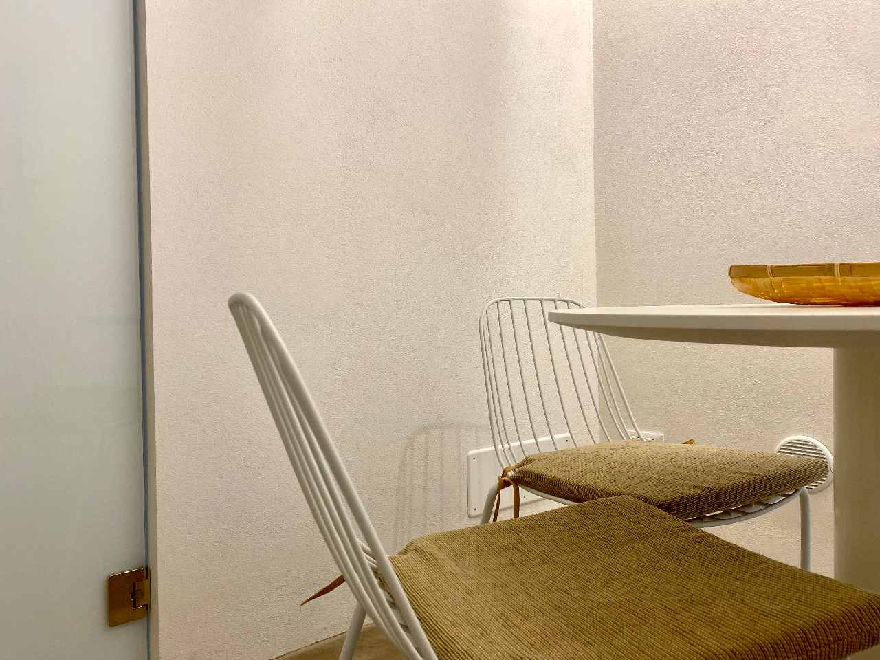 Details of the functional kitchen in the Aurea apartment, Ortigia, Syracuse