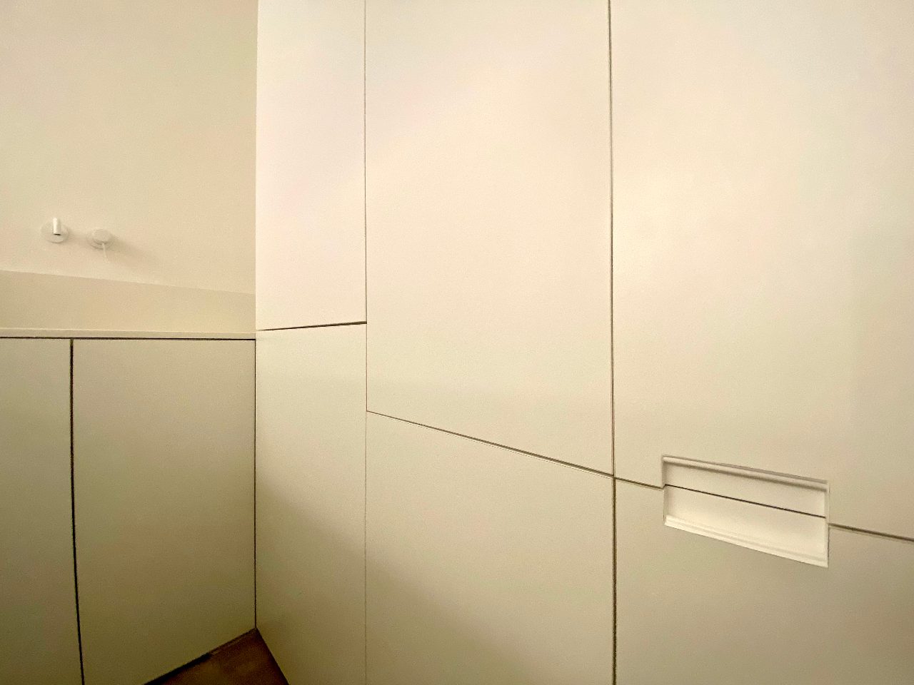 Elegant and well-equipped kitchen of the Aurea apartment, Ortigia, Syracuse